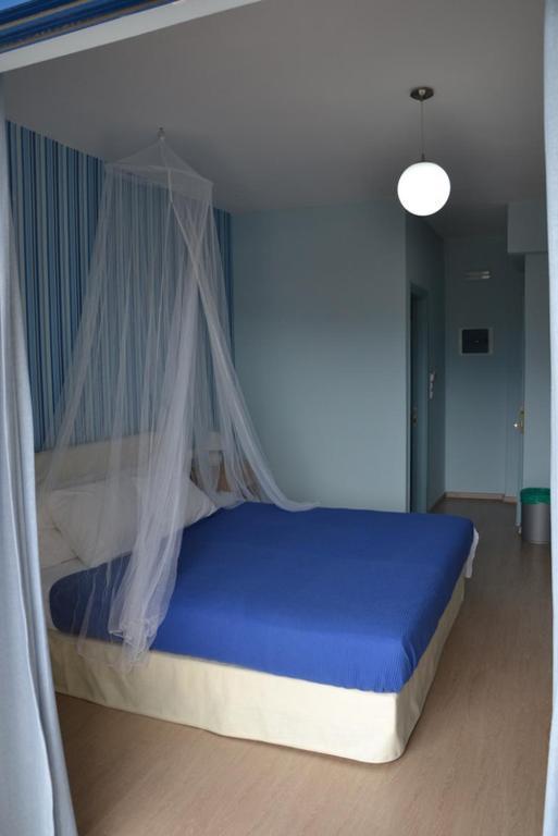 Valente Perlia Rooms Poros Town Phòng bức ảnh