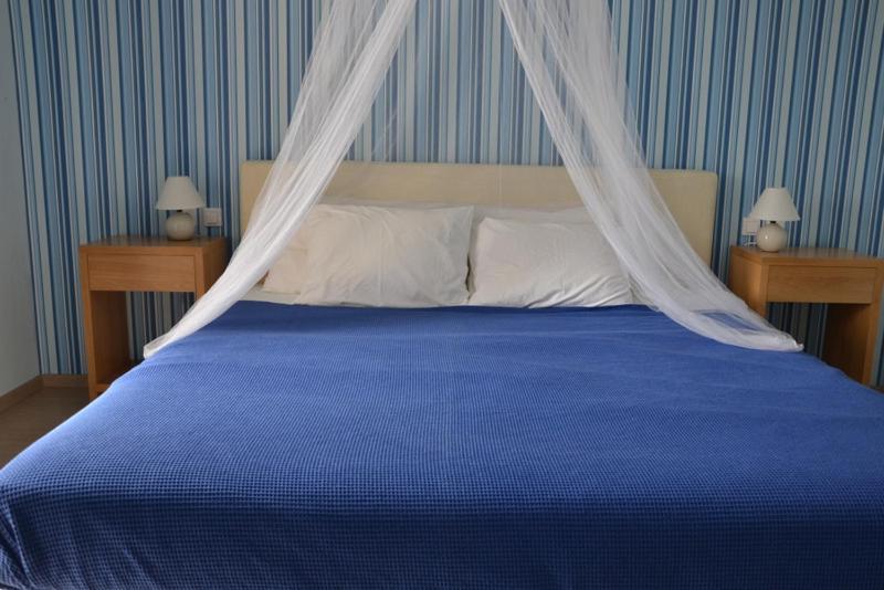 Valente Perlia Rooms Poros Town Ngoại thất bức ảnh